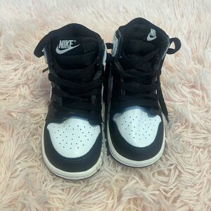 Nike Kids Black and White Sneakers
